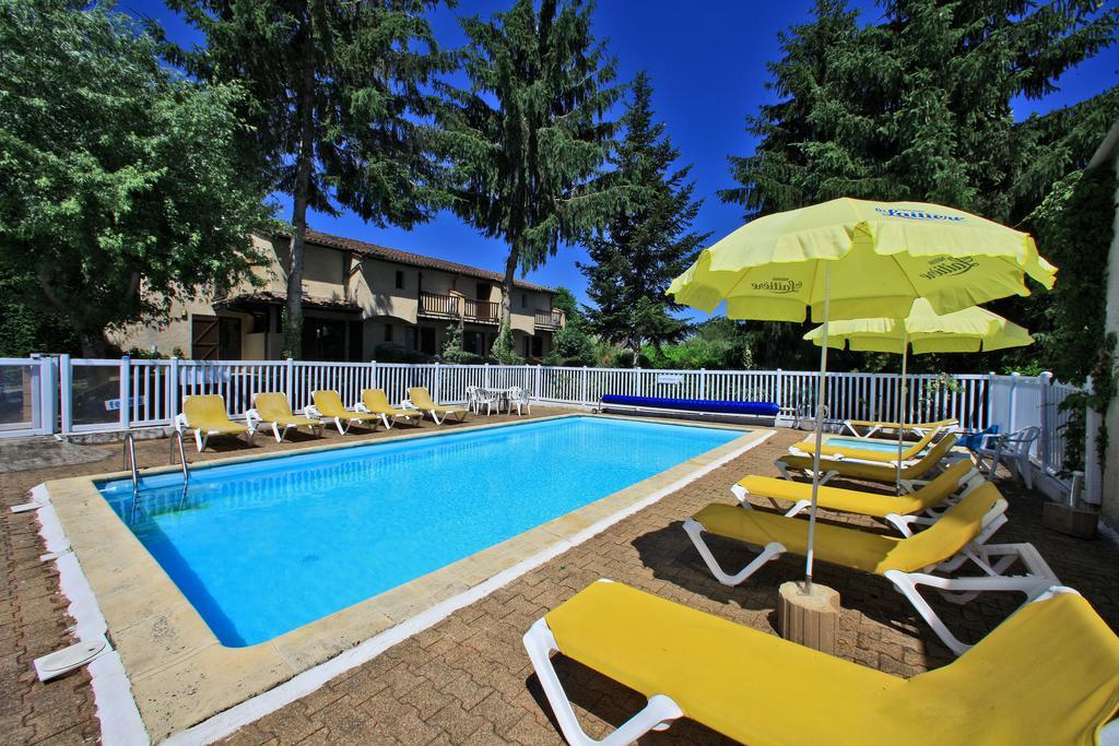 Le Clos Grand Pradines  Екстериор снимка