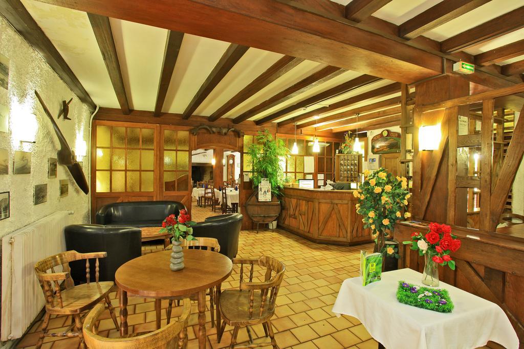 Le Clos Grand Pradines  Екстериор снимка