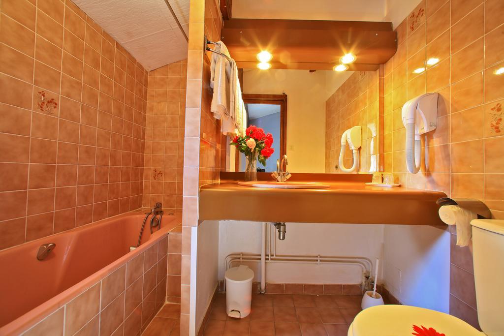 Le Clos Grand Pradines  Екстериор снимка