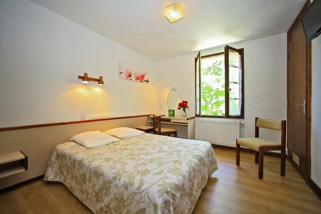Le Clos Grand Pradines  Екстериор снимка